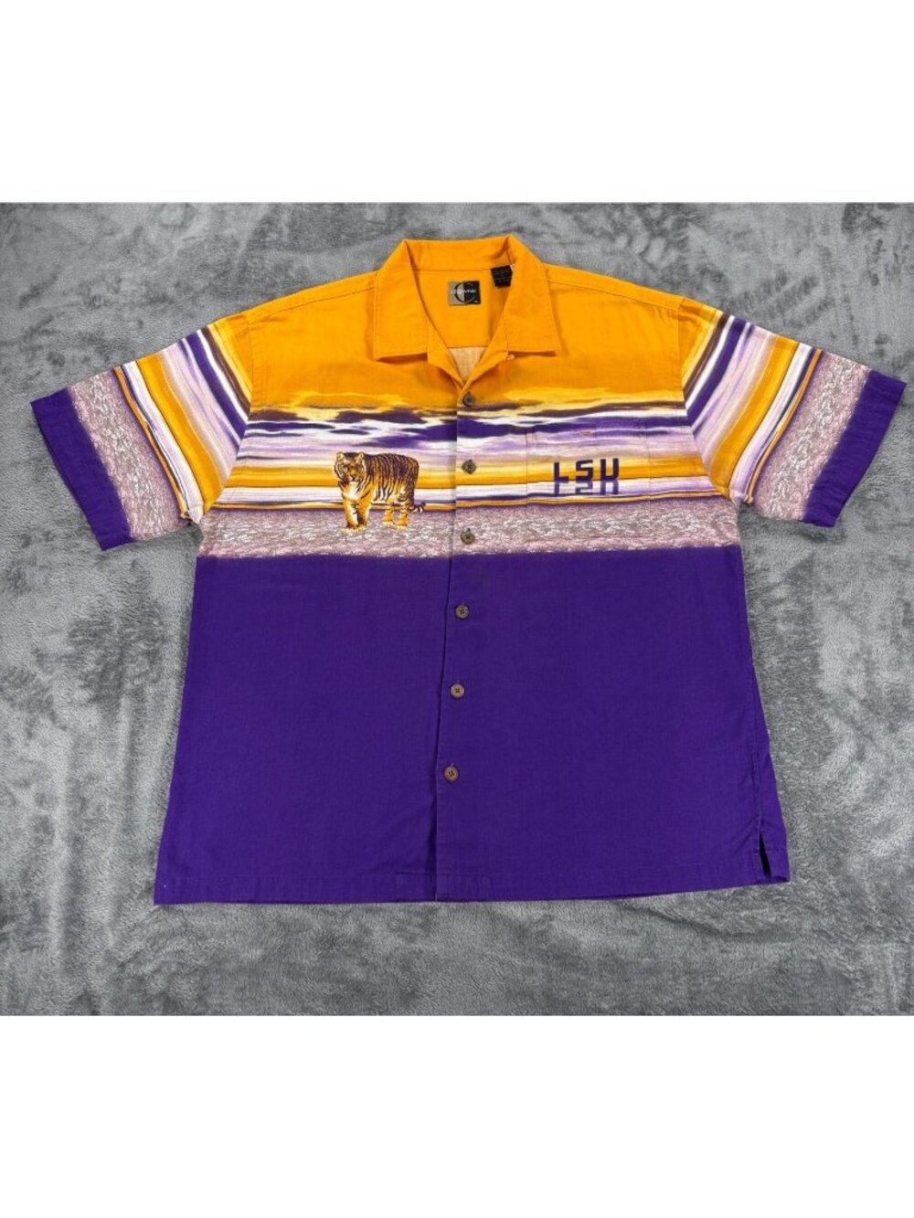 LSU Tigers Chiliwear Hawaiian Camp Shirt Mens L Tiger Button Up Vintage 90s